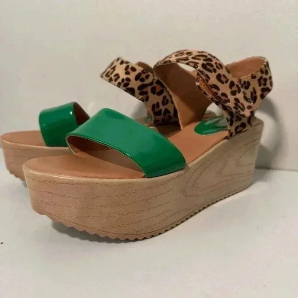 NWOT DAPHNE Y2K LEOPARD WOODEN PLATFORM SANDAL 8 - Picture 2 of 8